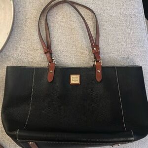 Dooney & Bourke Pebble Grain Tote/Shoulder Bag